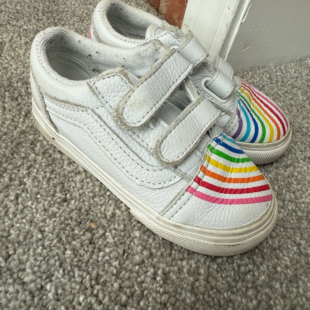 Vans Kids White Sneakers with Rainbow Stripes